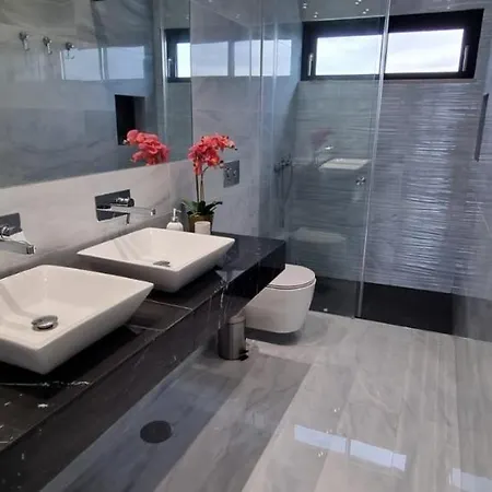 Sunrise By Laranjal אלבופיירה