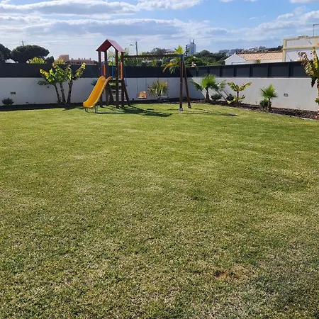 Sunrise By Laranjal וילה