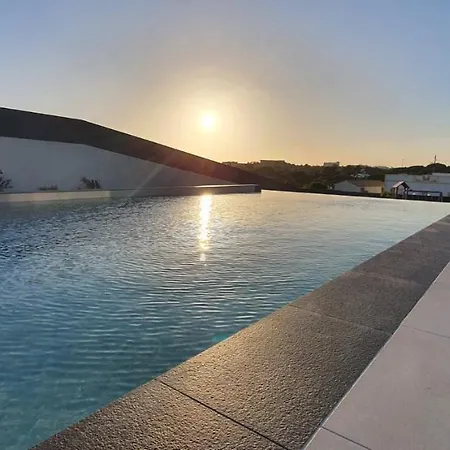 Villa Sunrise By Laranjal